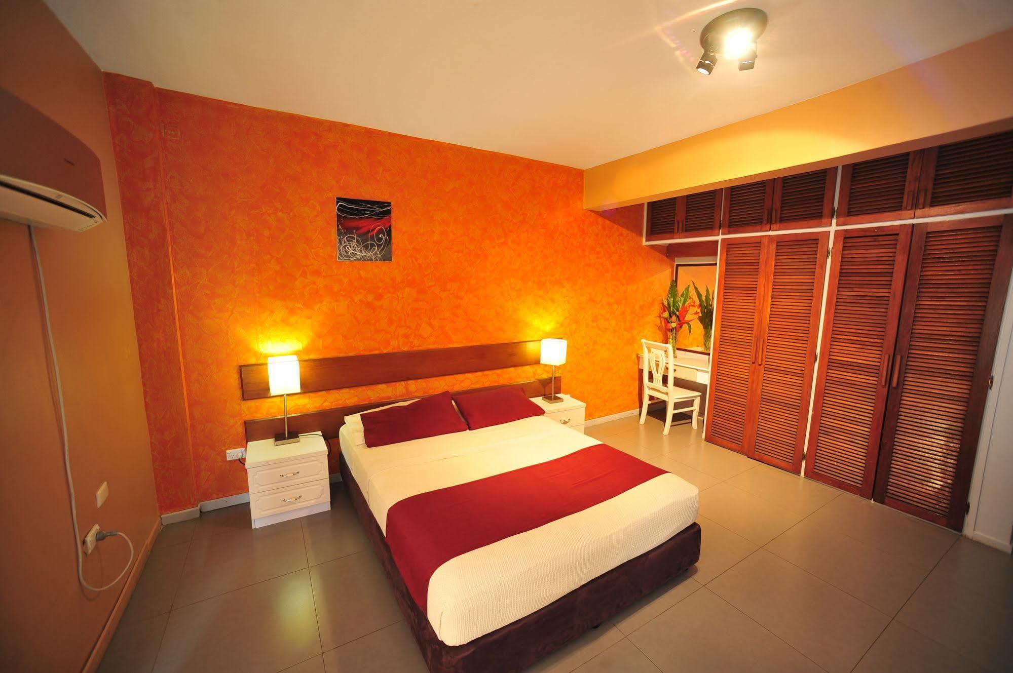 Hotel Olympic Port Vila Exterior foto